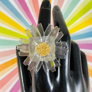 Huge clear gray & gold acrylic Pop Art Daisy festival ring size 7